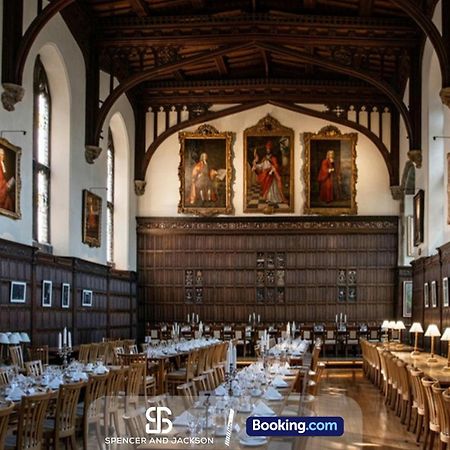 1 Bedroom City Centre Apartment Near The University And Bodleian Library By Spencer And Jackson Short Lets & Serviced Accommodation Оксфорд Екстериор снимка